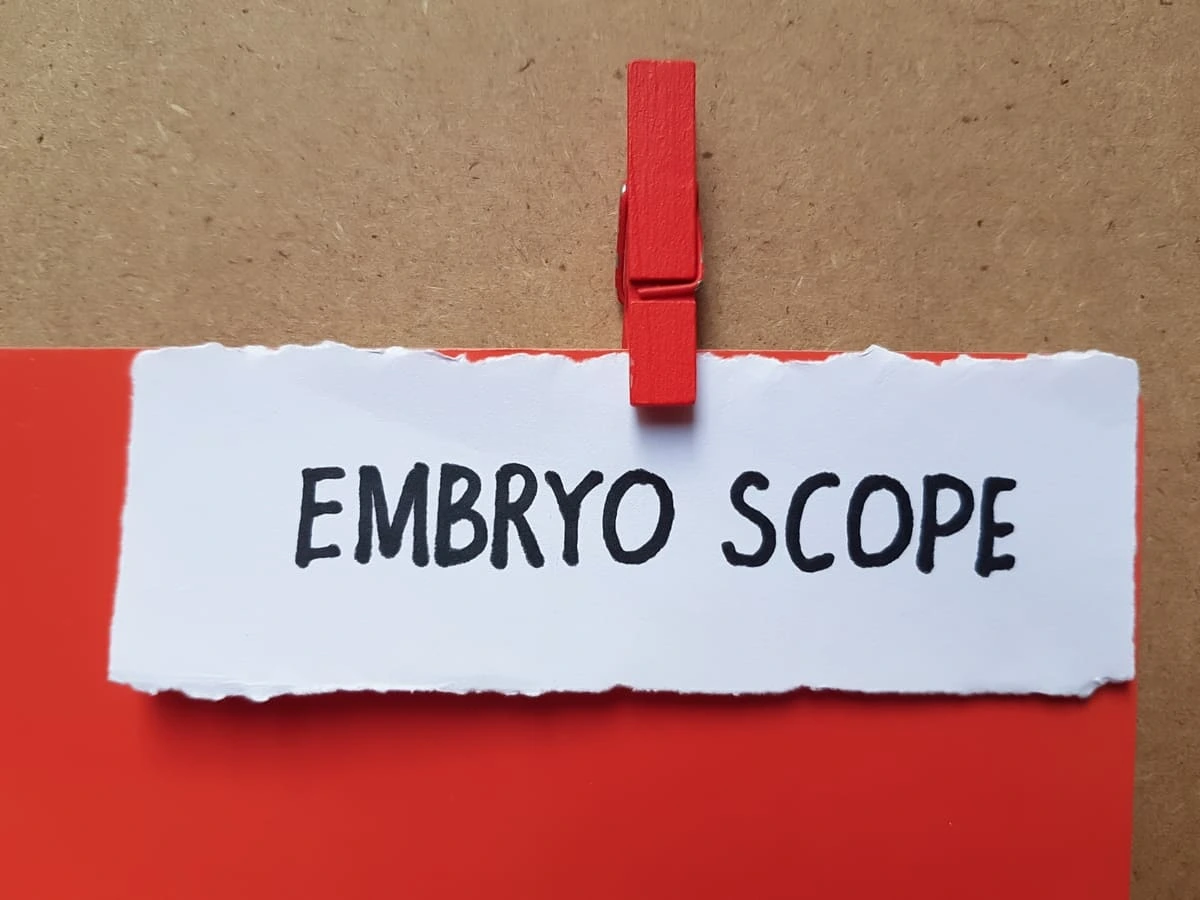 Incubadora EmbryoScope: como funciona e quais seus benefícios na FIV